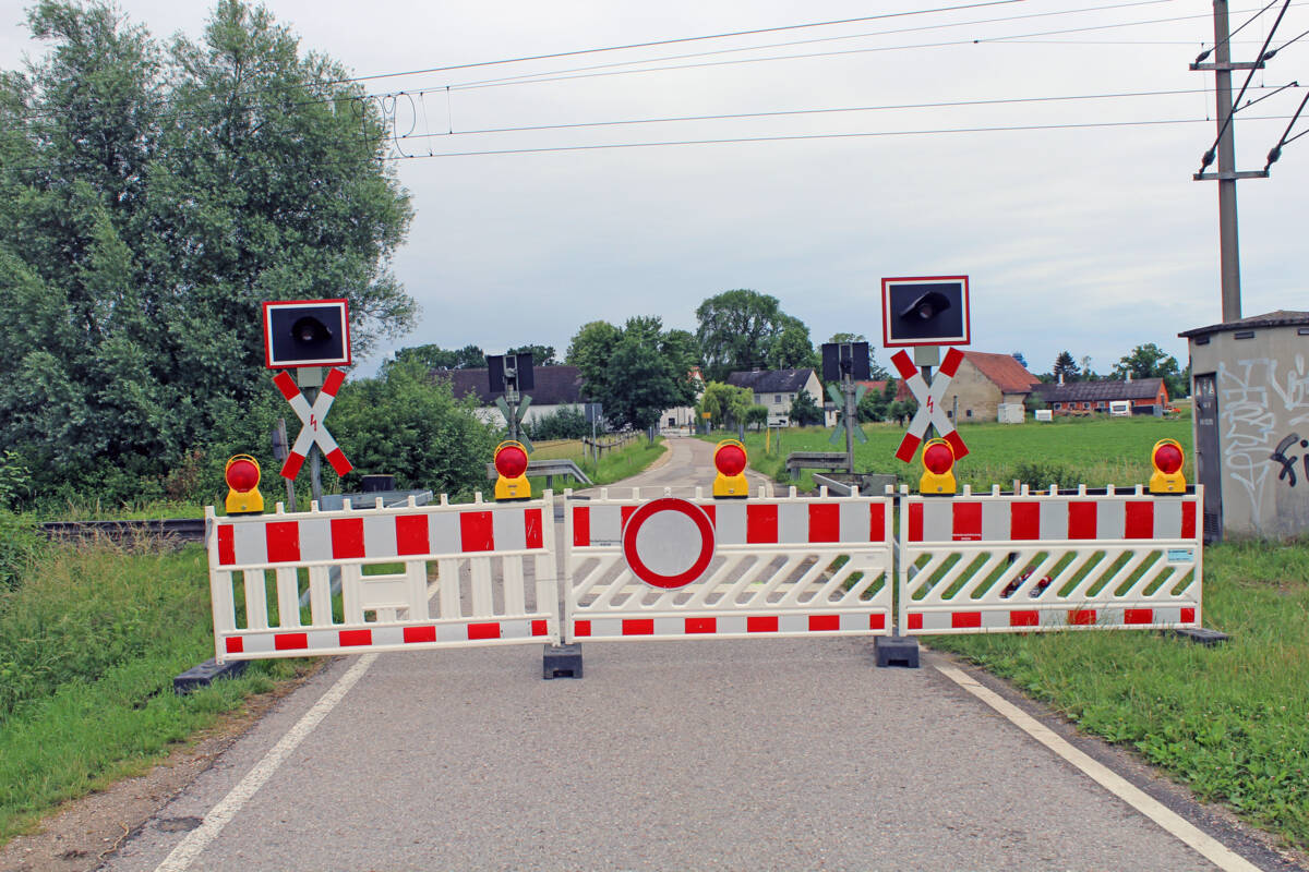 Straße zwischen Lindach, St2335 und Westenhausen bis auf Weiteres gesperrt